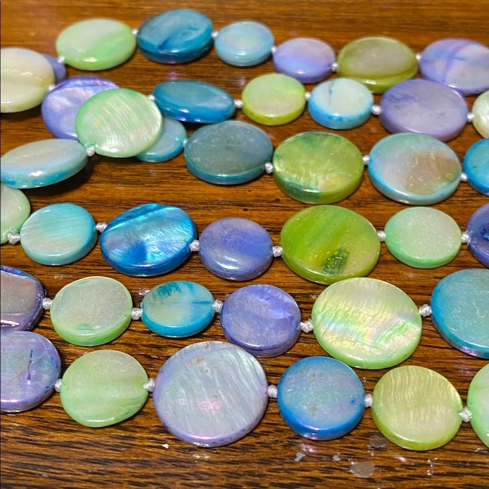 6 strand blue green purple mother of Pearl shell disc necklace - Picture 5 of 11